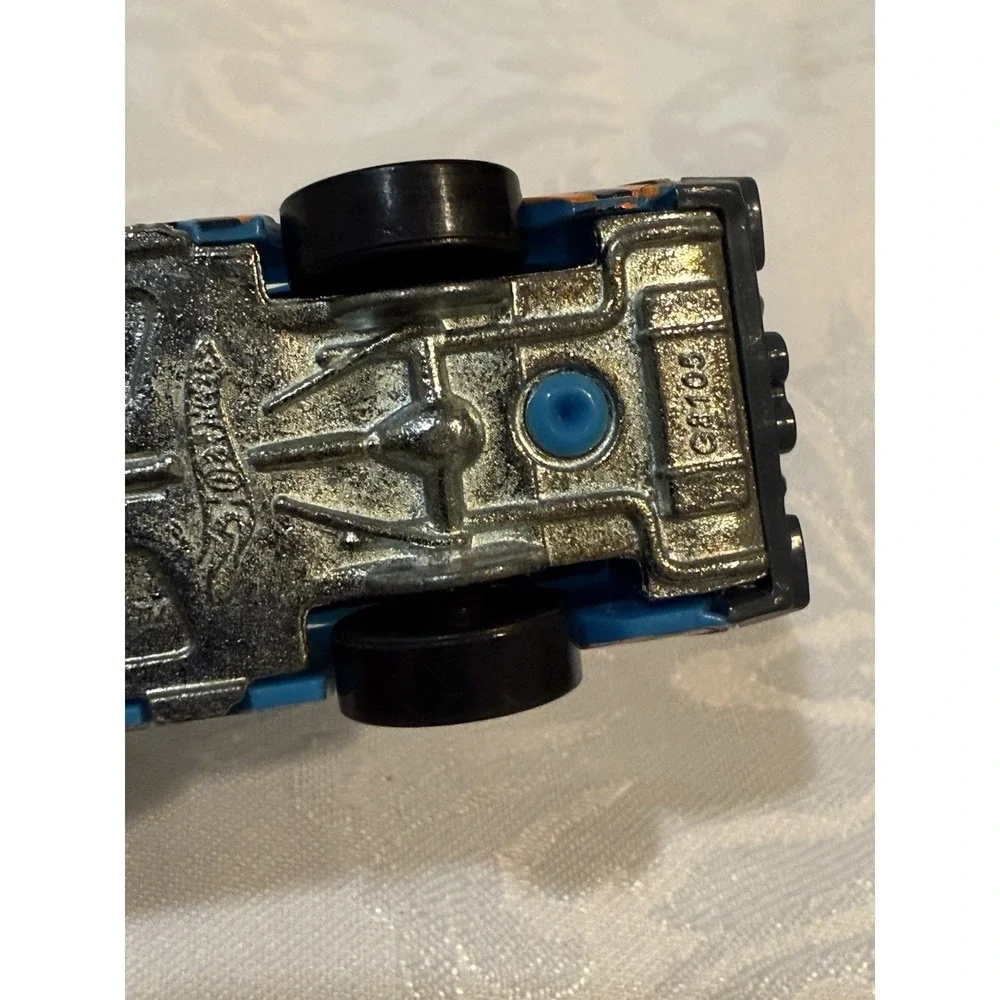 Hot Wheels G8105 AcceleRacers Diecast Vehicle 1186MJ,1,NL‎